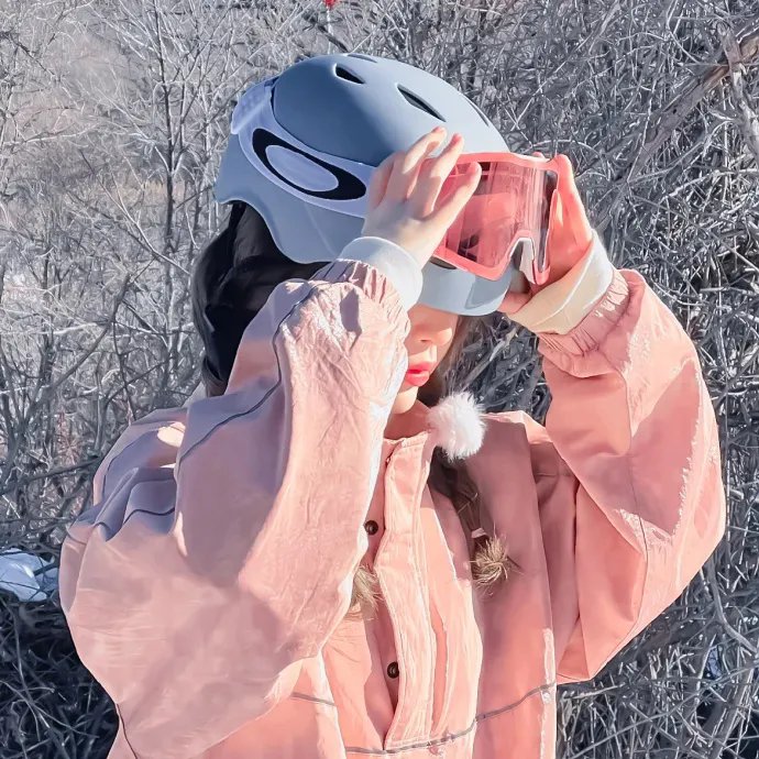 恋爱与友情之间2023